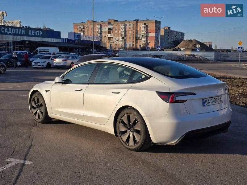 Седан Tesla Model 3 2025 в Кропивницком фото 25 Седан Tesla Model 3 2025 в Кропивницком