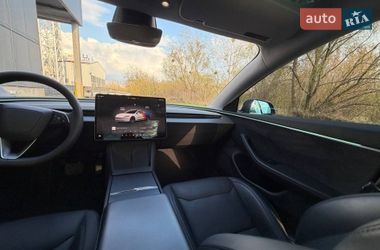 Седан Tesla Model 3 2024 в Киеве