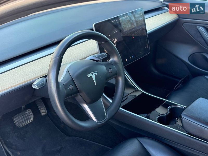 Седан Tesla Model 3 2020 в Кропивницком фото 14 Седан Tesla Model 3 2020 в Кропивницком