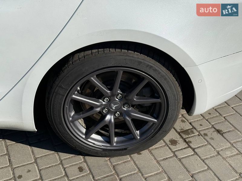 Седан Tesla Model 3 2020 в Кропивницком фото 21 Седан Tesla Model 3 2020 в Кропивницком