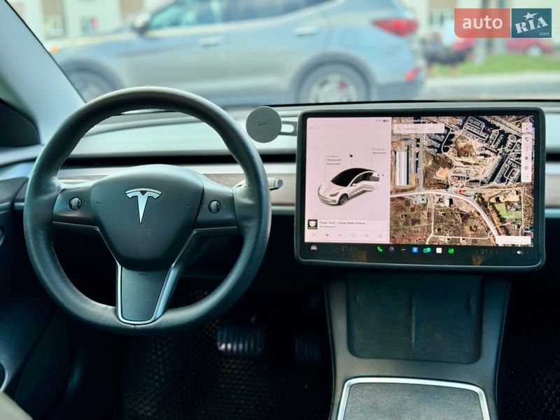 Седан Tesla Model 3 2021 в Хмельницком