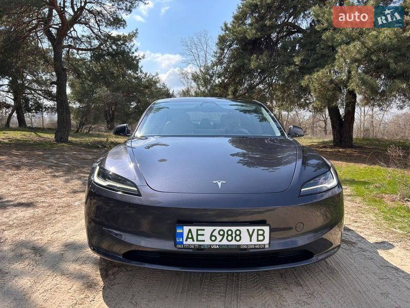 Седан Tesla Model 3 2024 в Києві фото 3 Седан Tesla Model 3 2024 в Києві
