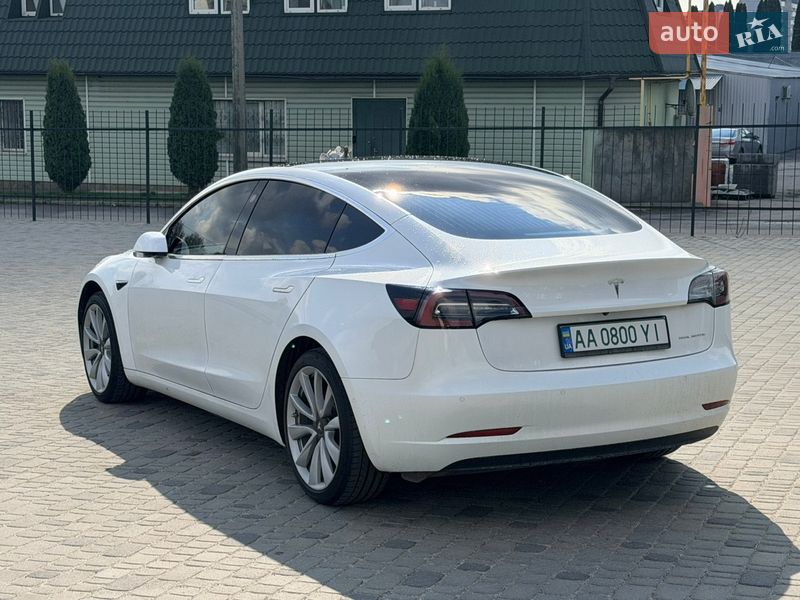 Седан Tesla Model 3 2020 в Білій Церкві
