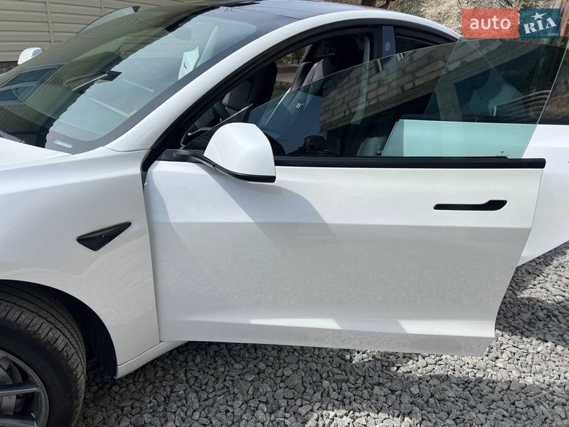Седан Tesla Model 3 2022 в Дрогобичі фото 28 Седан Tesla Model 3 2022 в Дрогобичі