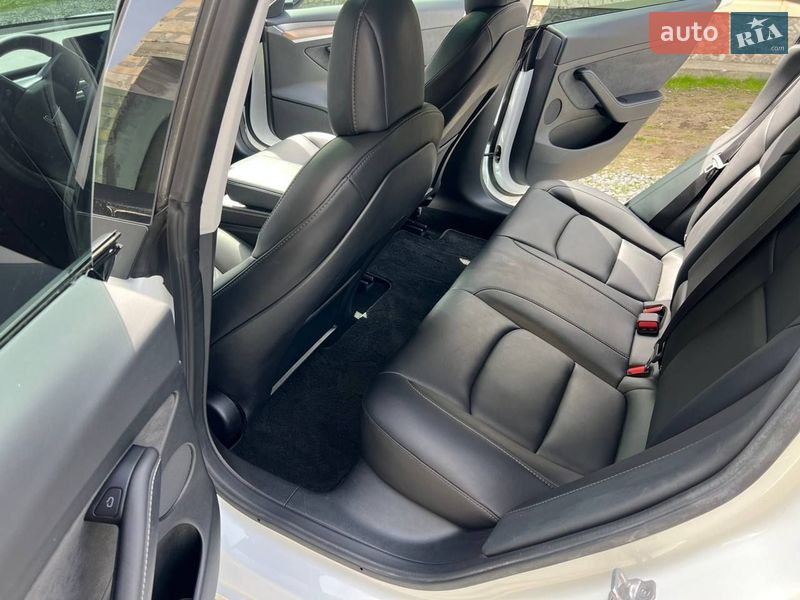 Седан Tesla Model 3 2022 в Дрогобичі фото 45 Седан Tesla Model 3 2022 в Дрогобичі