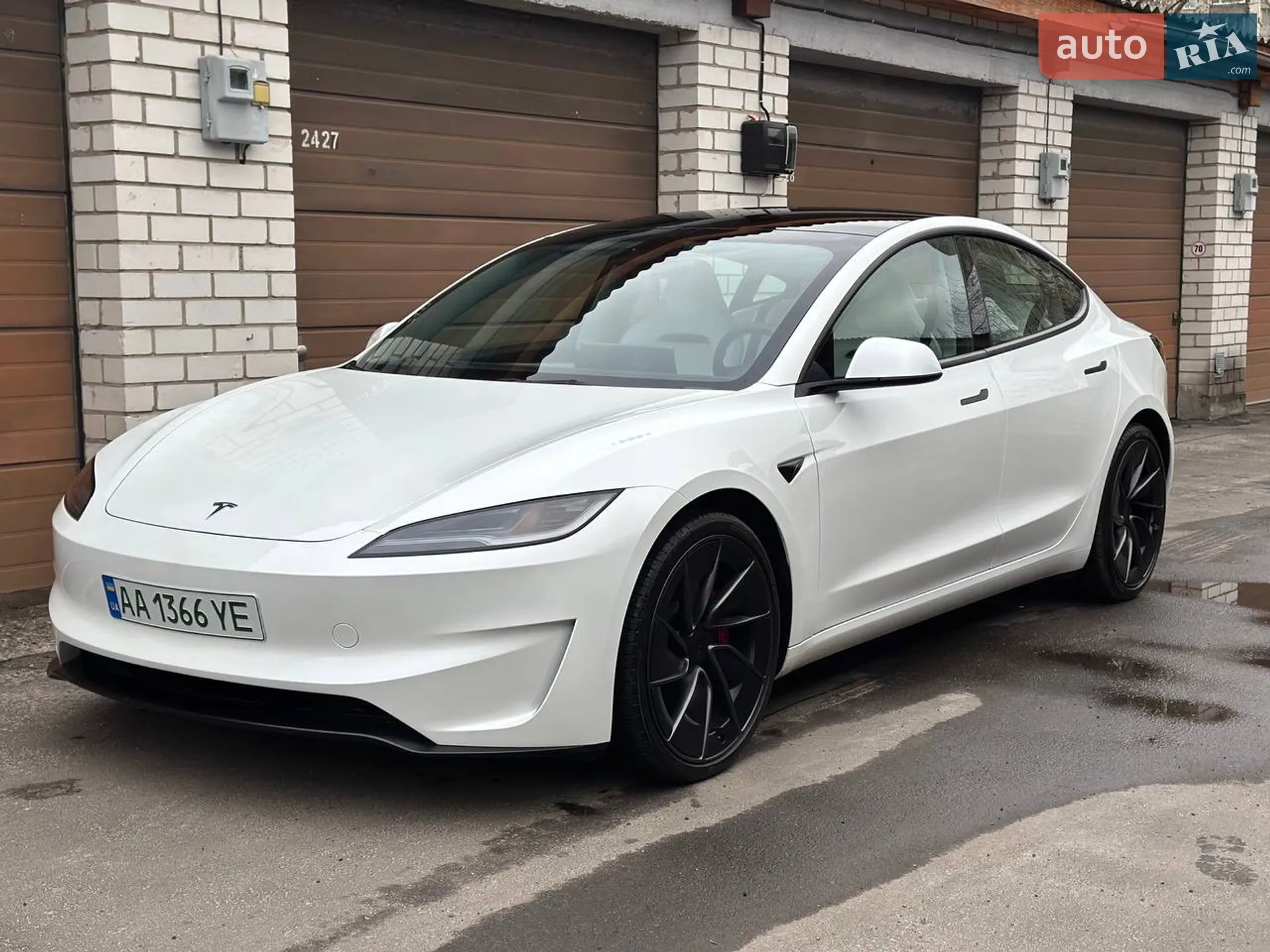 2025 Tesla Model 3 - мініатюра 23