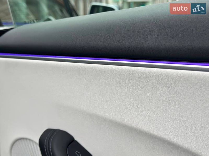 Седан Tesla Model 3 2025 в Києві