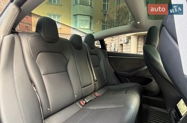 Седан Tesla Model 3 2024 в Киеве