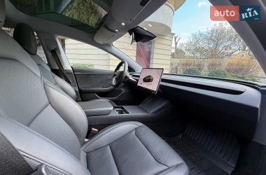 Седан Tesla Model 3 2024 в Киеве