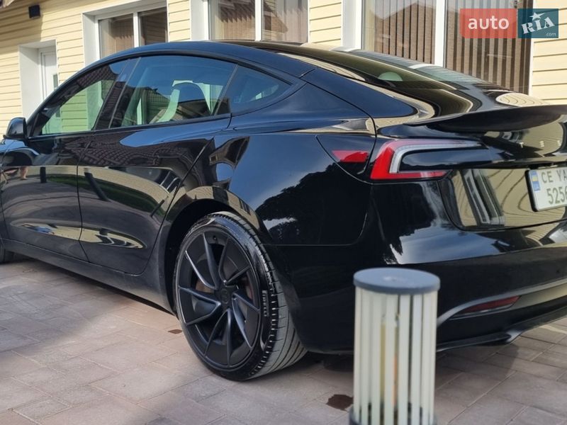Седан Tesla Model 3 2024 в Черновцах фото 5 Седан Tesla Model 3 2024 в Черновцах