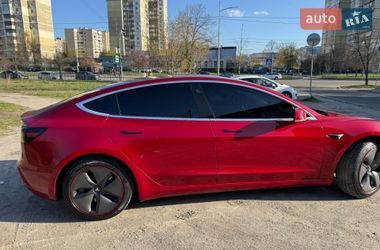 Седан Tesla Model 3 2018 в Києві
