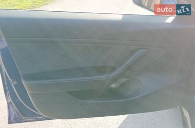 Седан Tesla Model 3 2019 в Києві