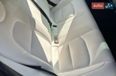 Седан Tesla Model 3 2019 в Луцьку