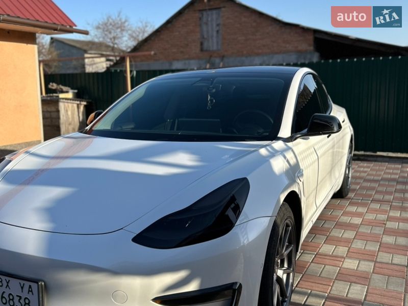 Седан Tesla Model 3 2021 в Хмельницком фото 2 Седан Tesla Model 3 2021 в Хмельницком