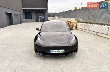 Седан Tesla Model 3 2022 в Тернополі