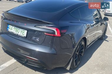 Седан Tesla Model 3 2024 в Киеве