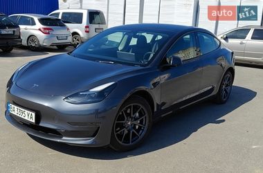Седан Tesla Model 3 2023 в Кропивницком