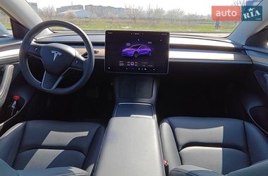 Седан Tesla Model 3 2023 в Кропивницком