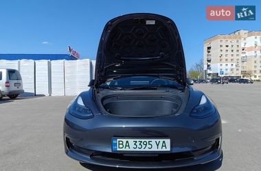 Седан Tesla Model 3 2023 в Кропивницком