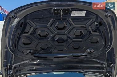 Седан Tesla Model 3 2023 в Кропивницком