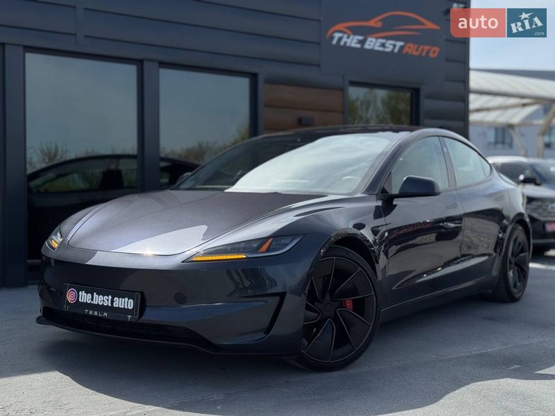 Седан Tesla Model 3 2024 в Рівному