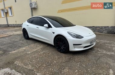 Седан Tesla Model 3 2023 в Харькове