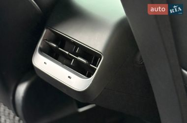 Седан Tesla Model 3 2022 в Дніпрі