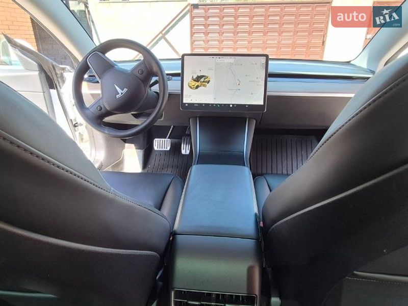 Седан Tesla Model 3 2020 в Белой Церкви