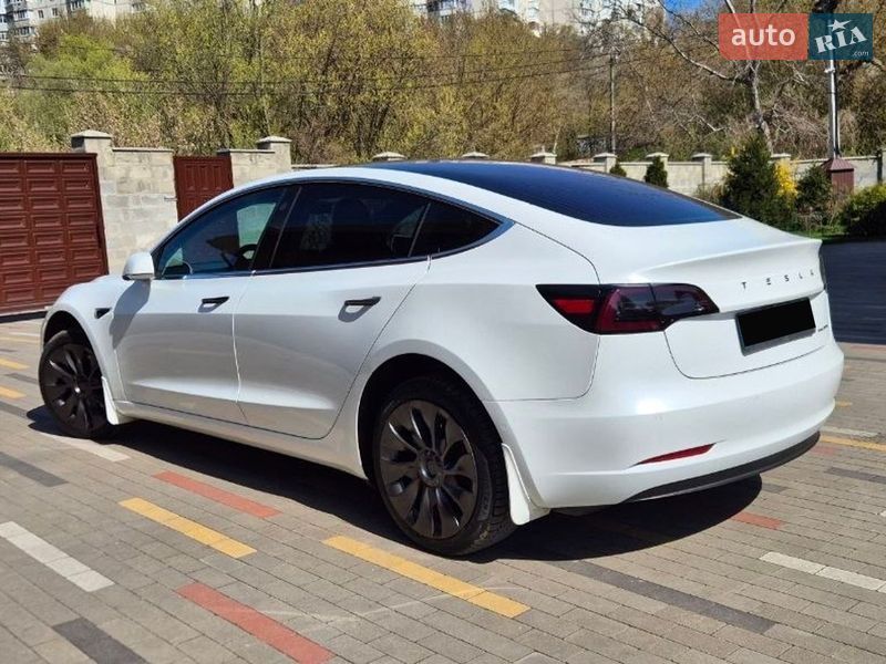 Седан Tesla Model 3 2020 в Белой Церкви