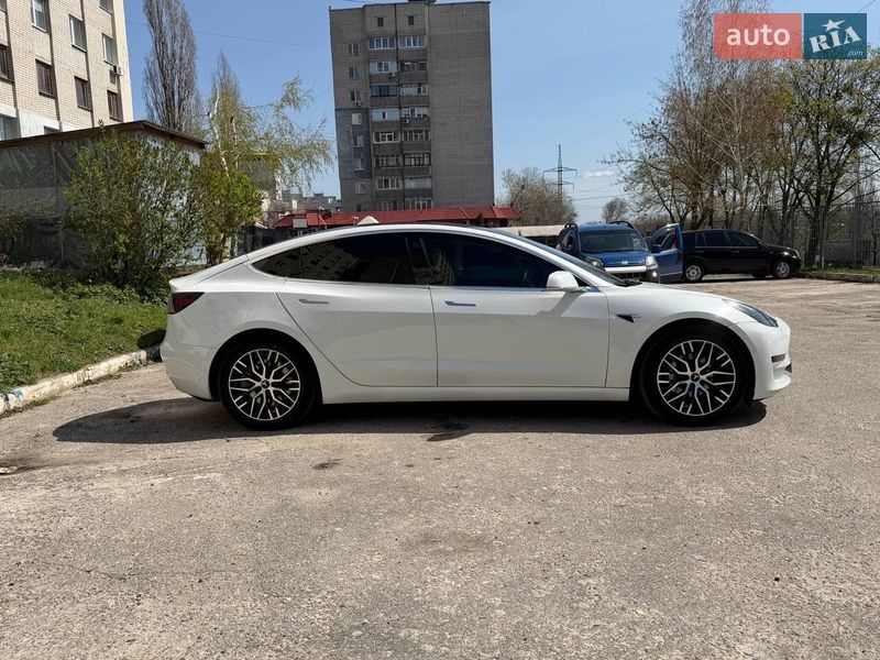 Седан Tesla Model 3 2018 в Харькове