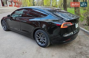 Седан Tesla Model 3 2018 в Днепре