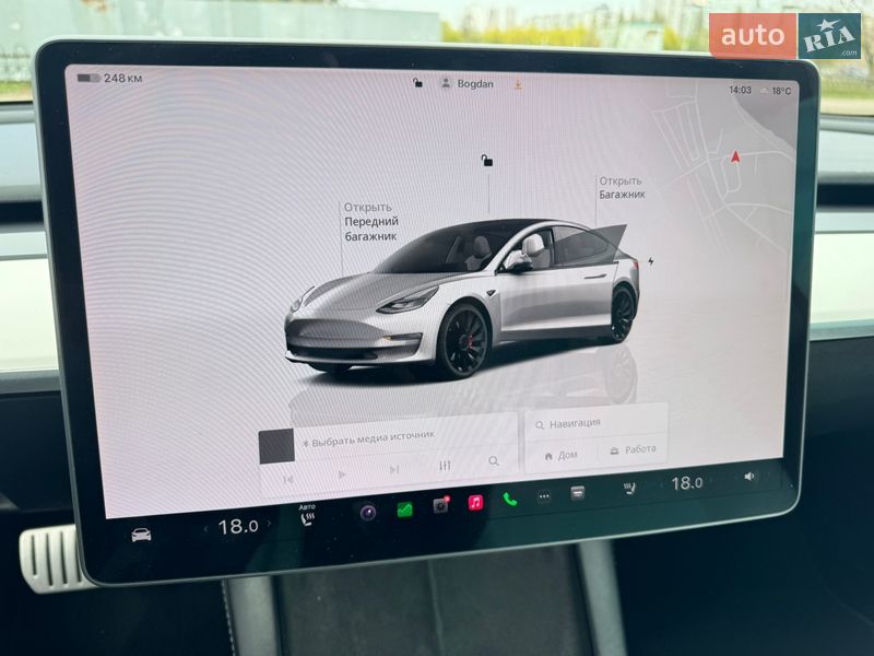 Седан Tesla Model 3 2022 в Києві