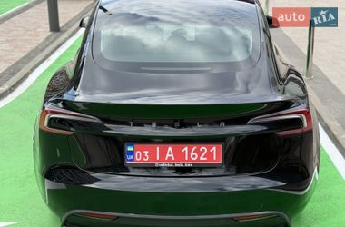 Седан Tesla Model 3 2024 в Києві