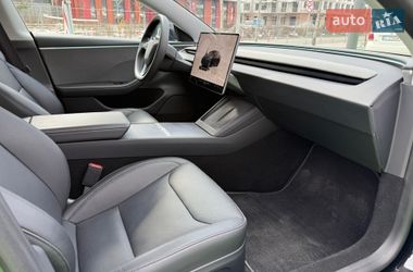 Седан Tesla Model 3 2024 в Києві