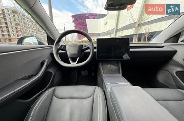 Седан Tesla Model 3 2024 в Києві