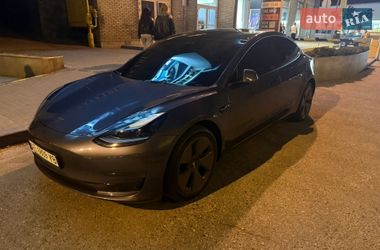Седан Tesla Model 3 2023 в Днепре