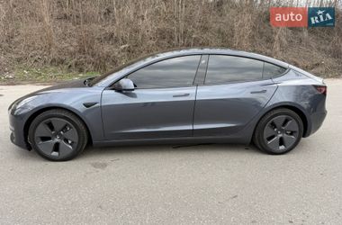 Седан Tesla Model 3 2023 в Днепре