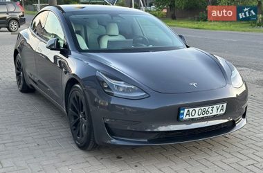 Седан Tesla Model 3 2021 в Ужгороде