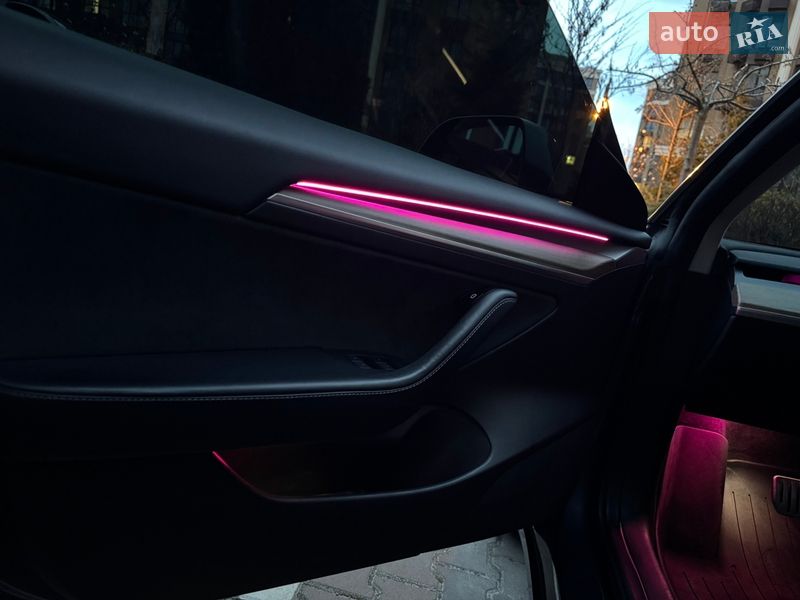 Седан Tesla Model 3 2022 в Києві
