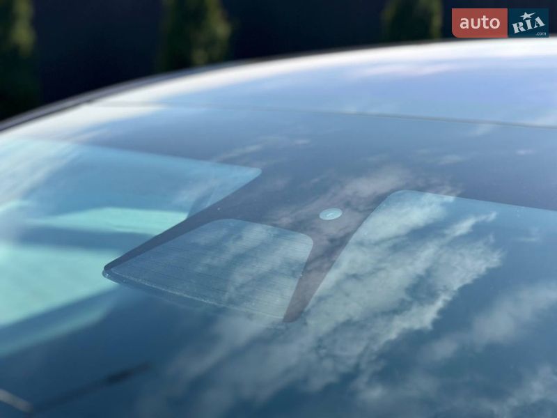 Седан Tesla Model 3 2018 в Днепре