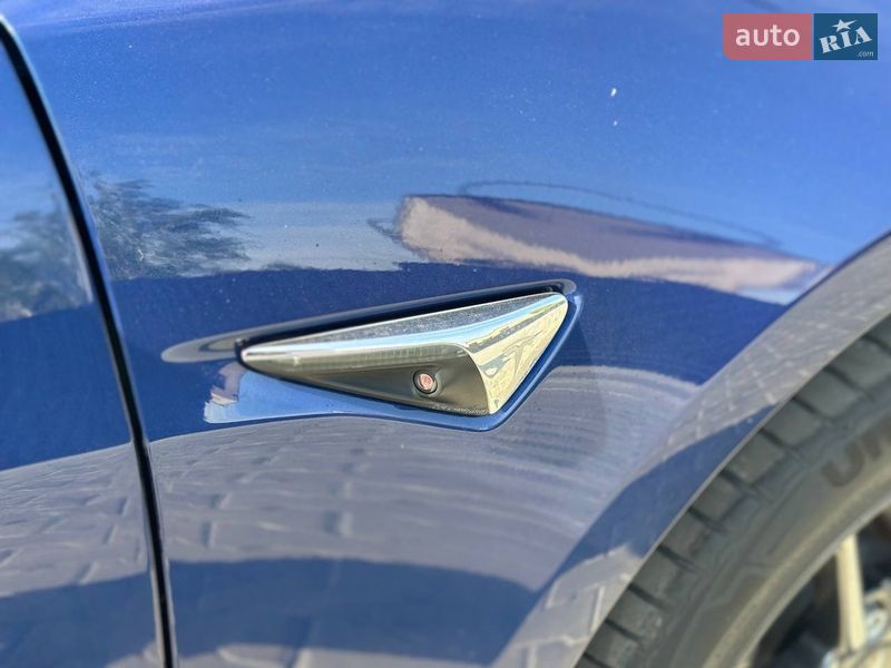 Седан Tesla Model 3 2018 в Днепре