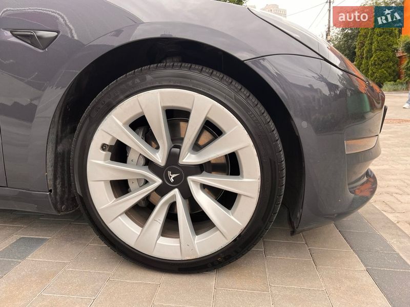 Седан Tesla Model 3 2022 в Києві