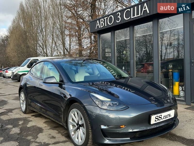 Tesla Model 3 2022