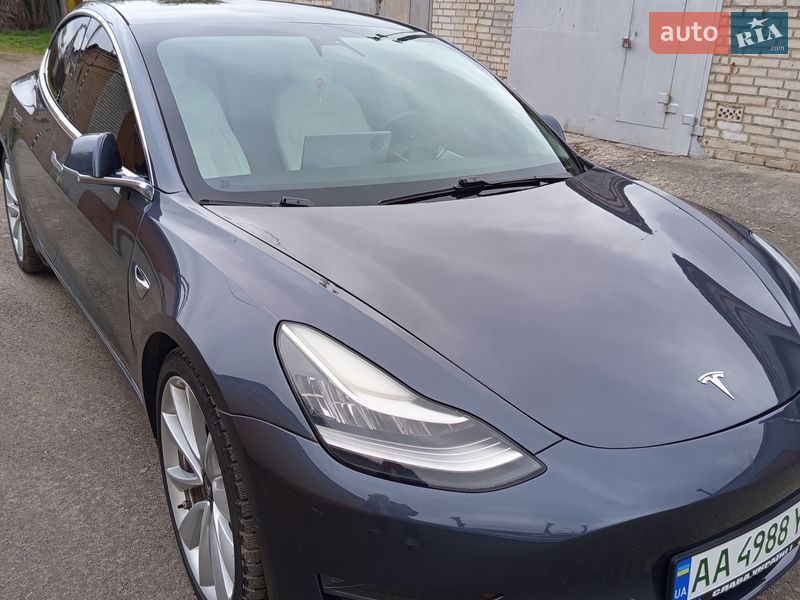 Седан Tesla Model 3 2019 в Белой Церкви