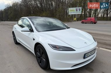 Седан Tesla Model 3 2025 в Виннице