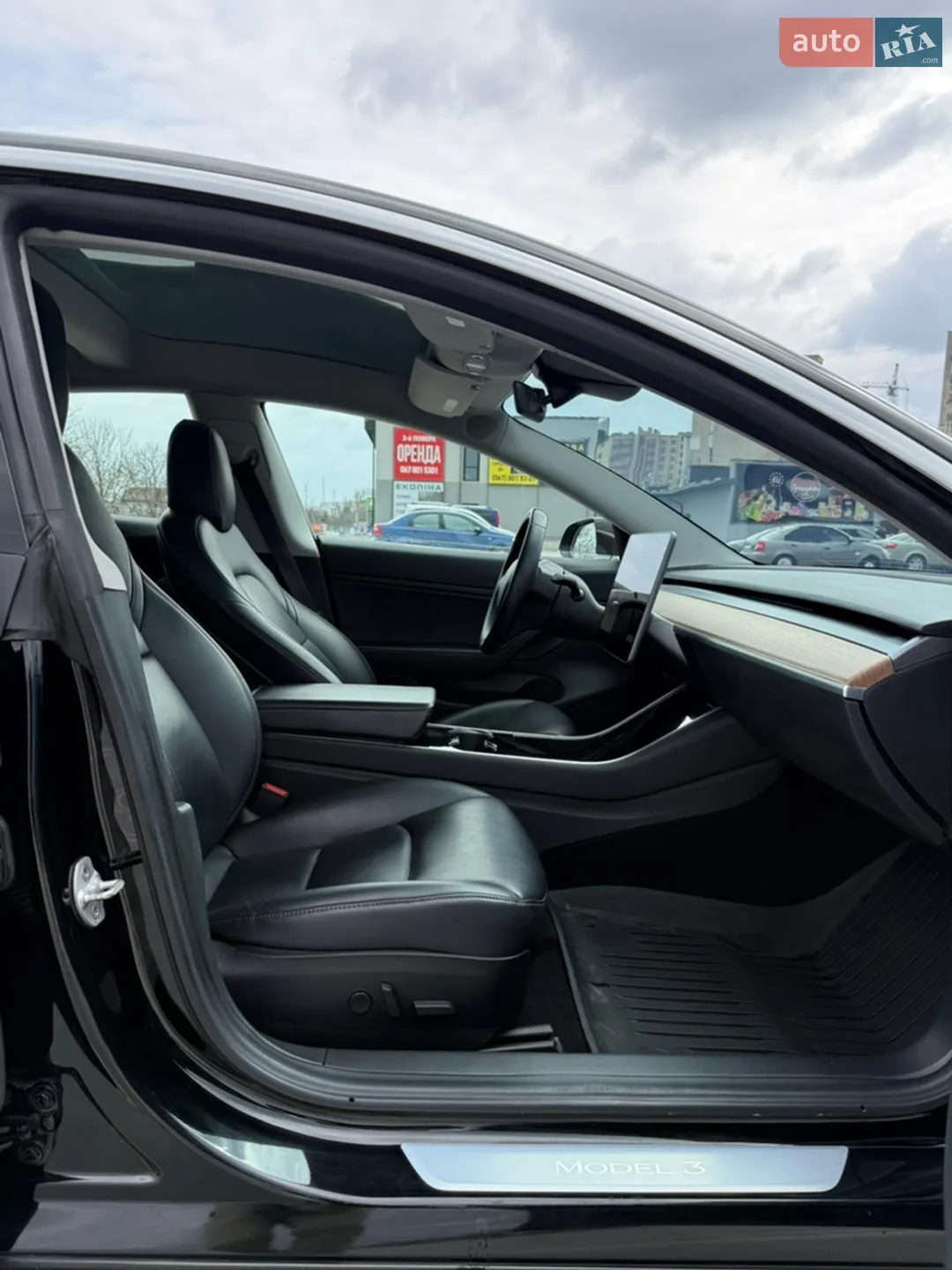 2019 Tesla Model 3 - мініатюра 9