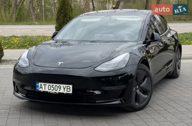 Седан Tesla Model 3 2020 в Ивано-Франковске