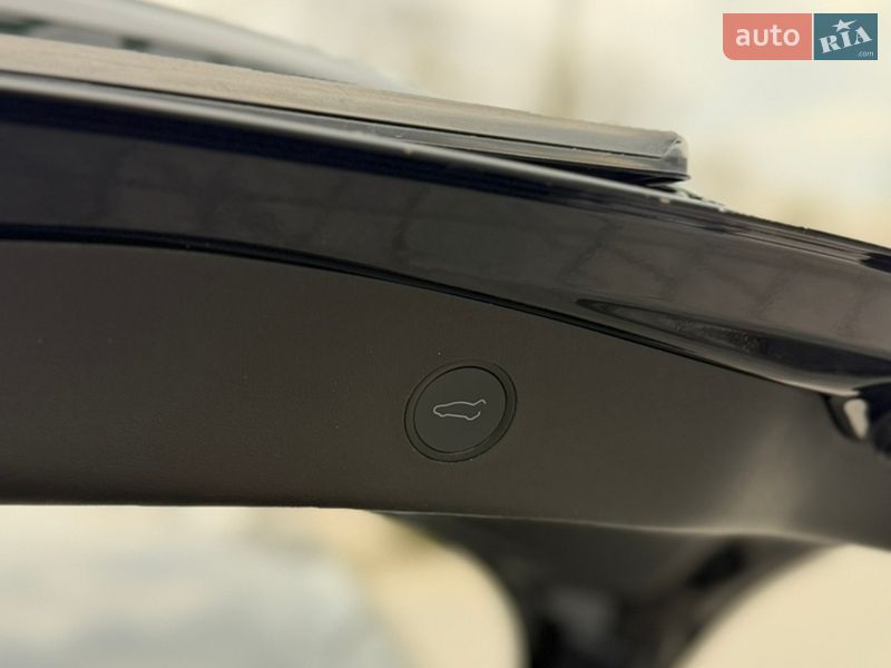 Седан Tesla Model 3 2020 в Ивано-Франковске