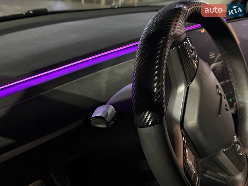 Седан Tesla Model 3 2022 в Львове