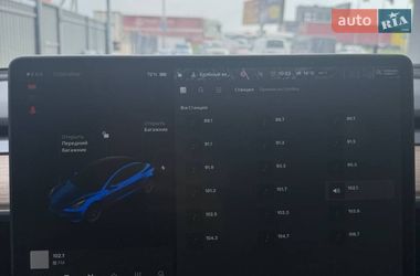 Седан Tesla Model 3 2021 в Львове